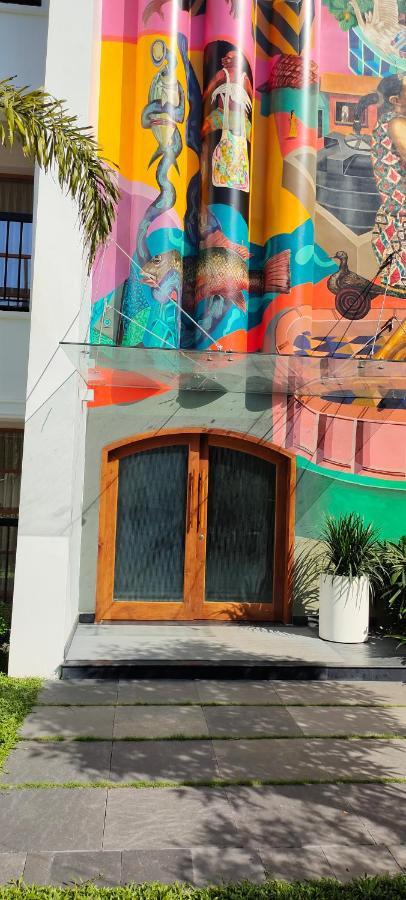 Prasanthi Hotel Kollam Exterior foto